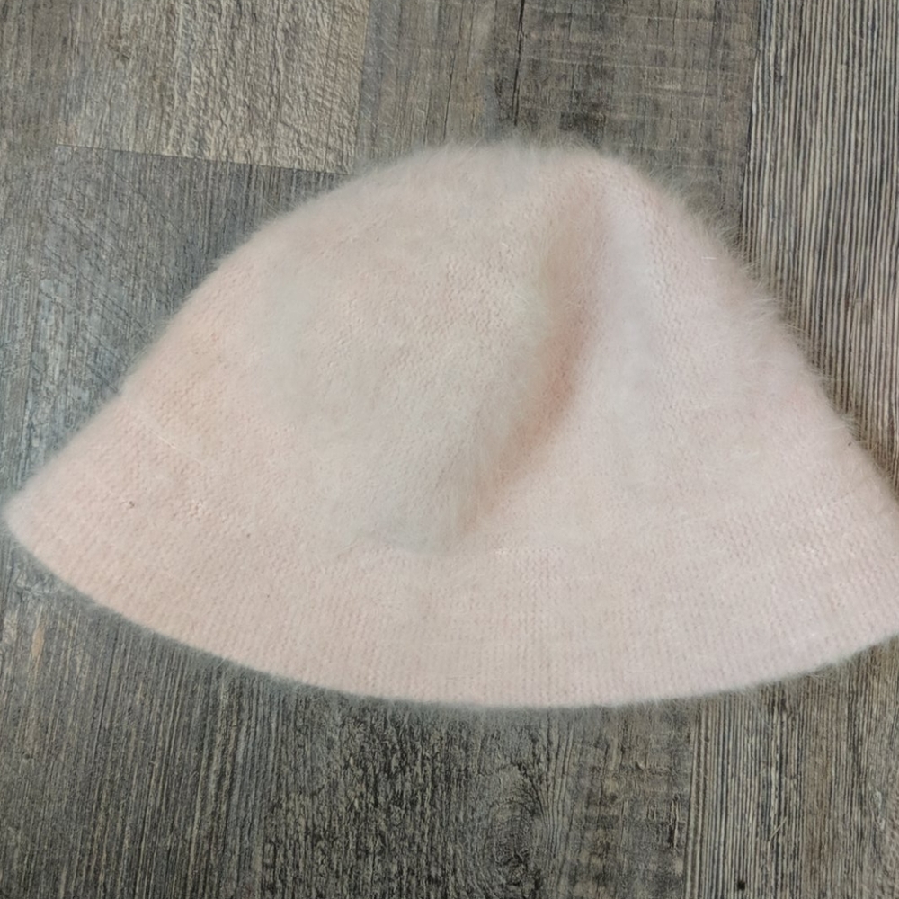 Early 00's pink fuzzy bucket hat